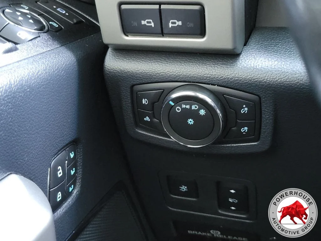 Used 2022 Red Ford Lariat image 28