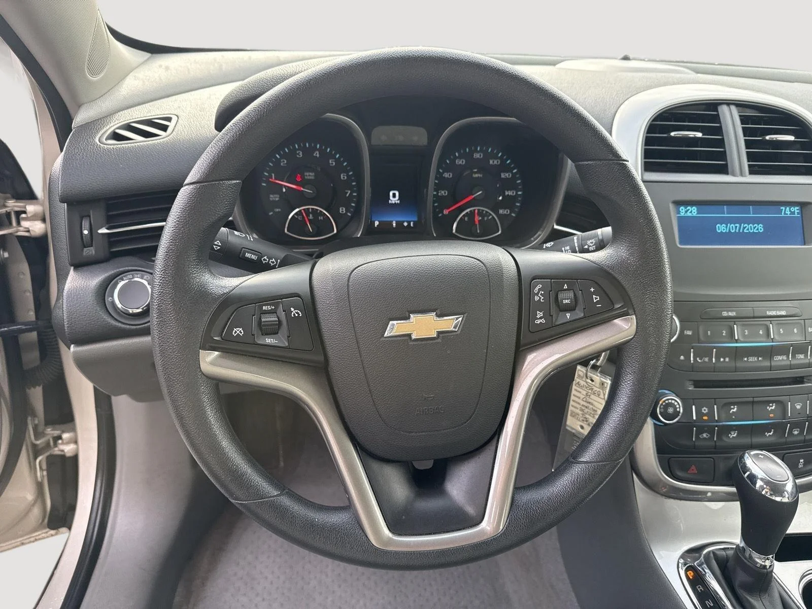 Used 2014 Champagne Silver Metallic Chevrolet LS image 20