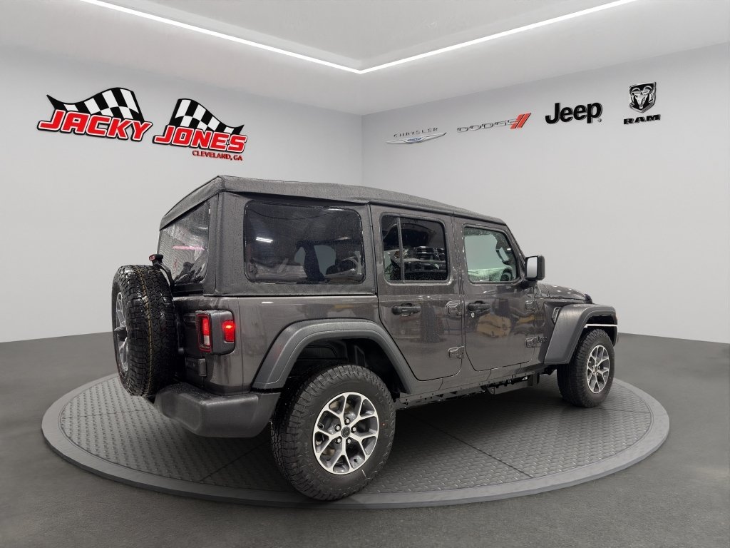 New 2026 Granite Crystal Metallic Clearcoat Jeep Sport S image 10