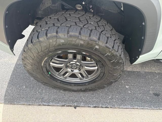 Used 2024  Toyota SR5 image 12