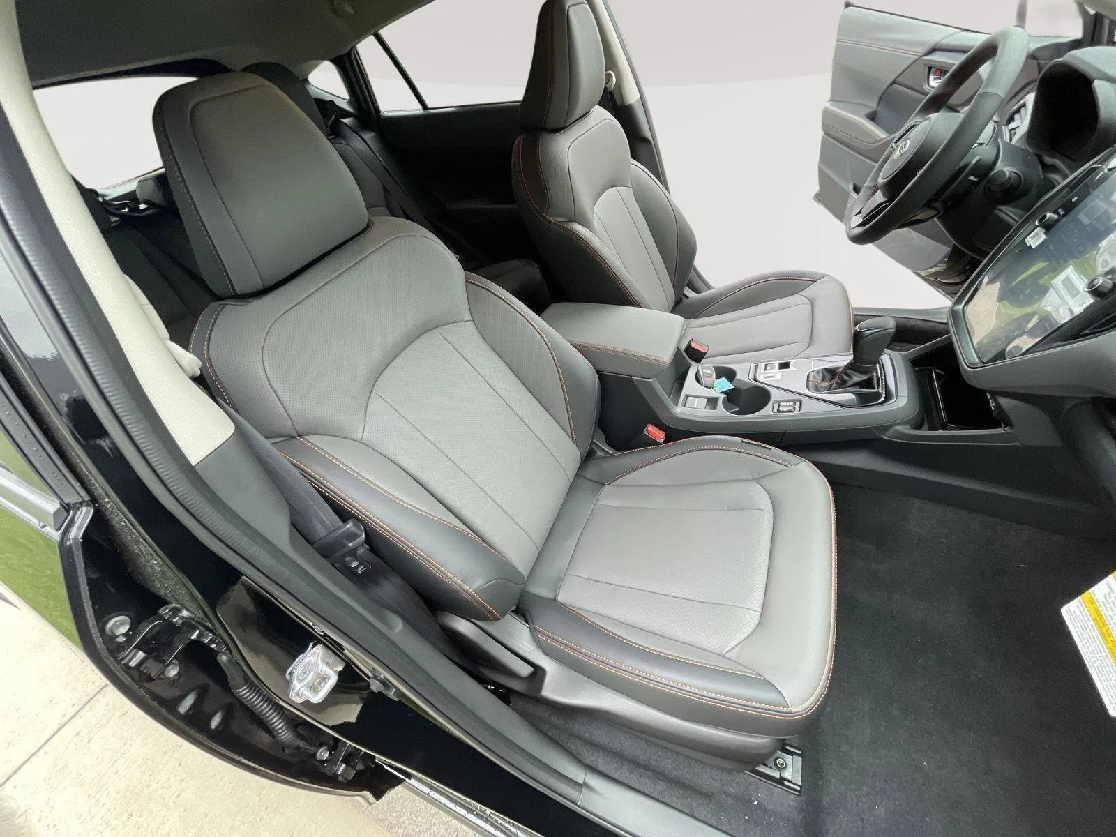 New 2026 Crystal Black Silica Subaru Limited Hybrid image 27