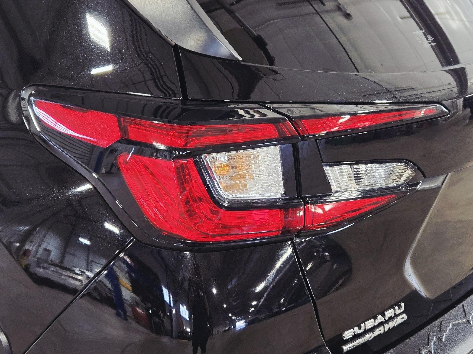 Used 2025 Crystal Black Silica Subaru Premium image 15