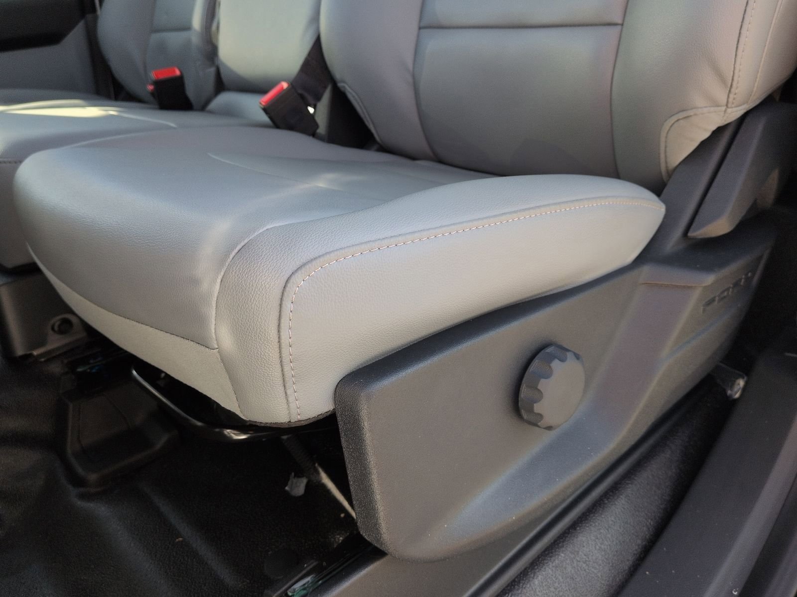 2026 Ford F-350 Super Duty XL - Photo 18