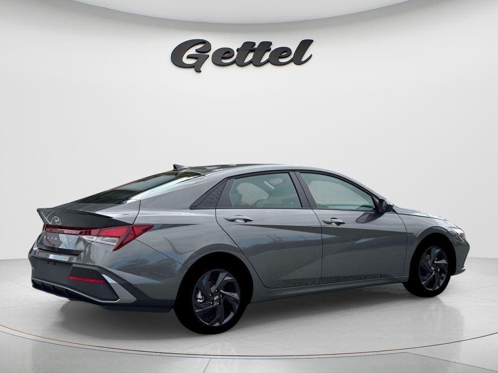 New 2026 Gray Hyundai SEL Sport image 8