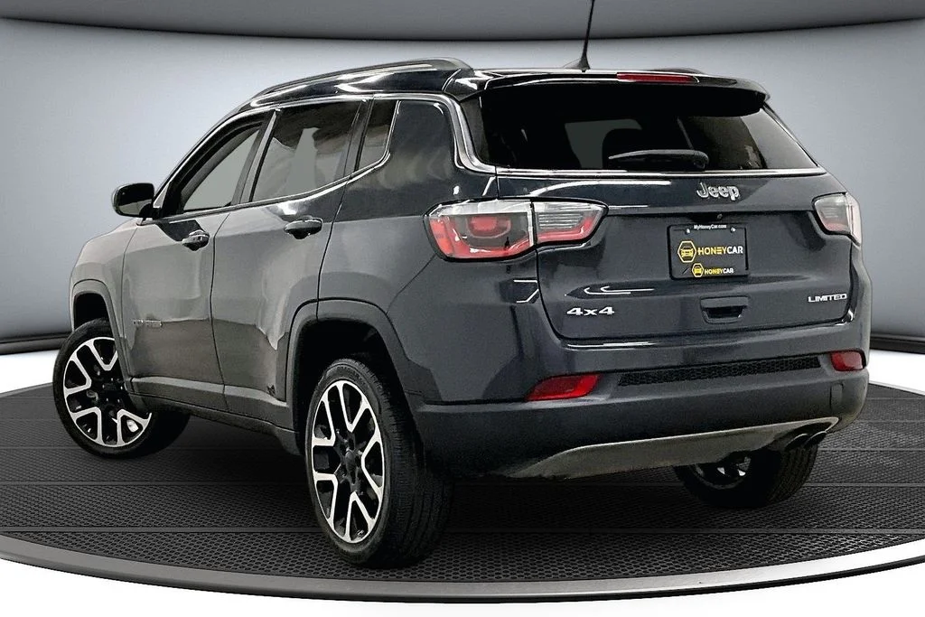 Used 2018 Black Jeep Limited image 4