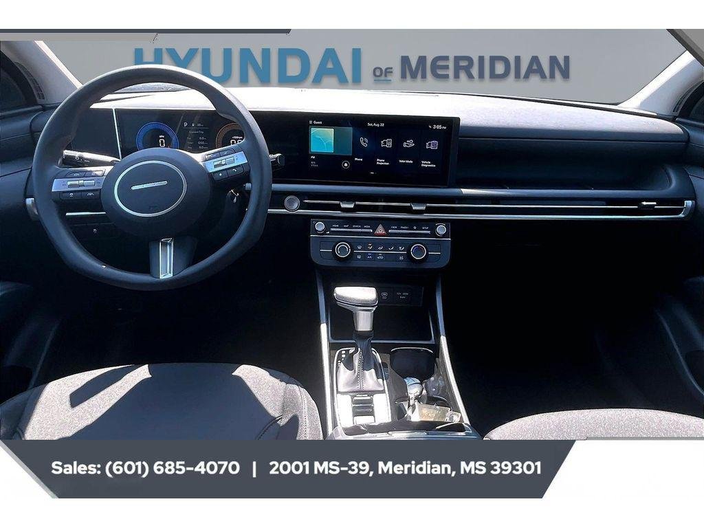 New 2026 Serenity White Pearl Hyundai SE FWD image 5