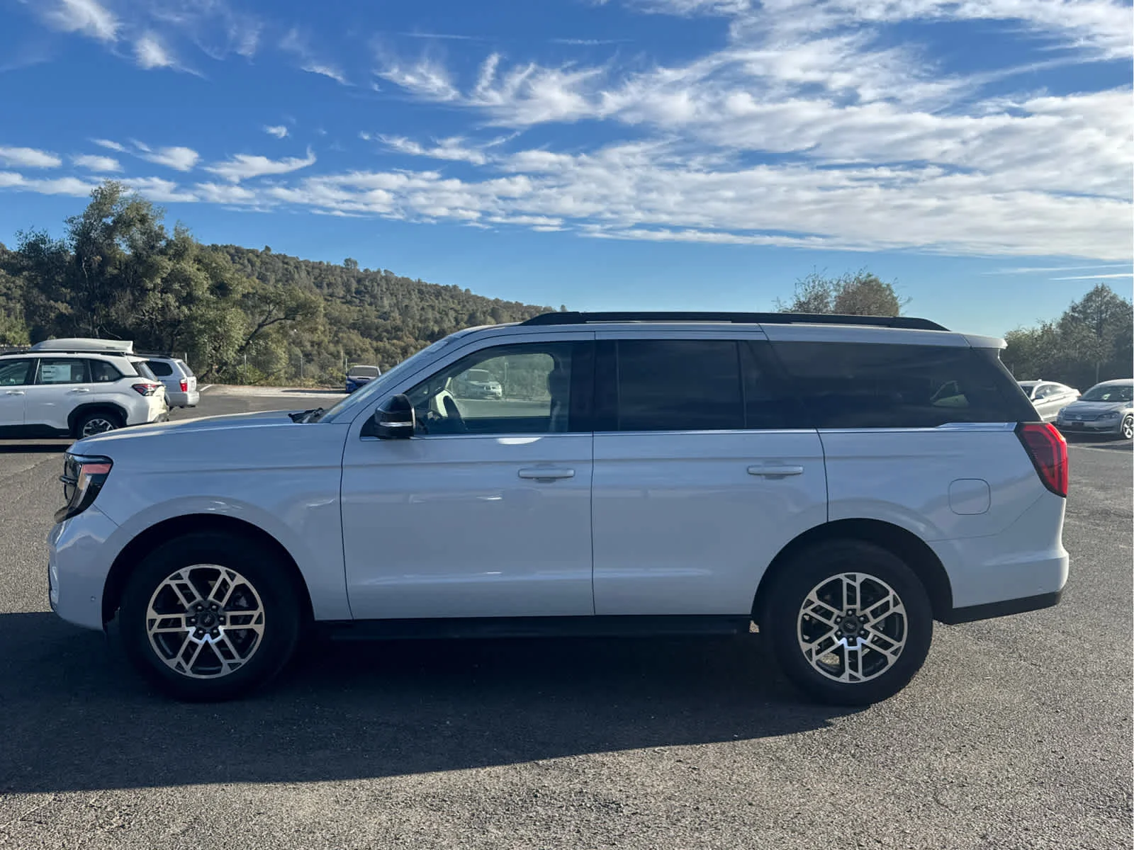 Used 2025 Space Silver Metallic Ford Active image 8