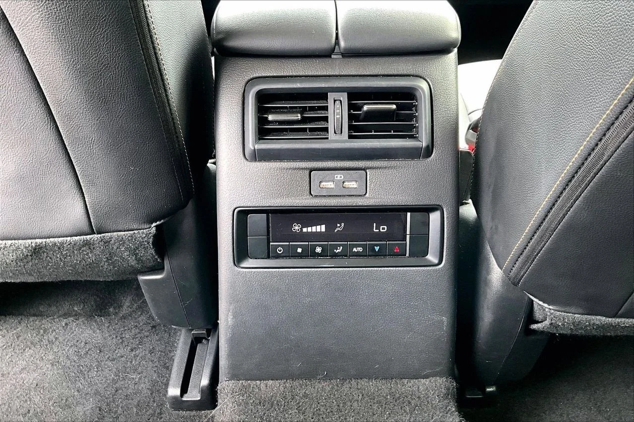 Used 2025 Black Mazda 3.3 Turbo Select image 15