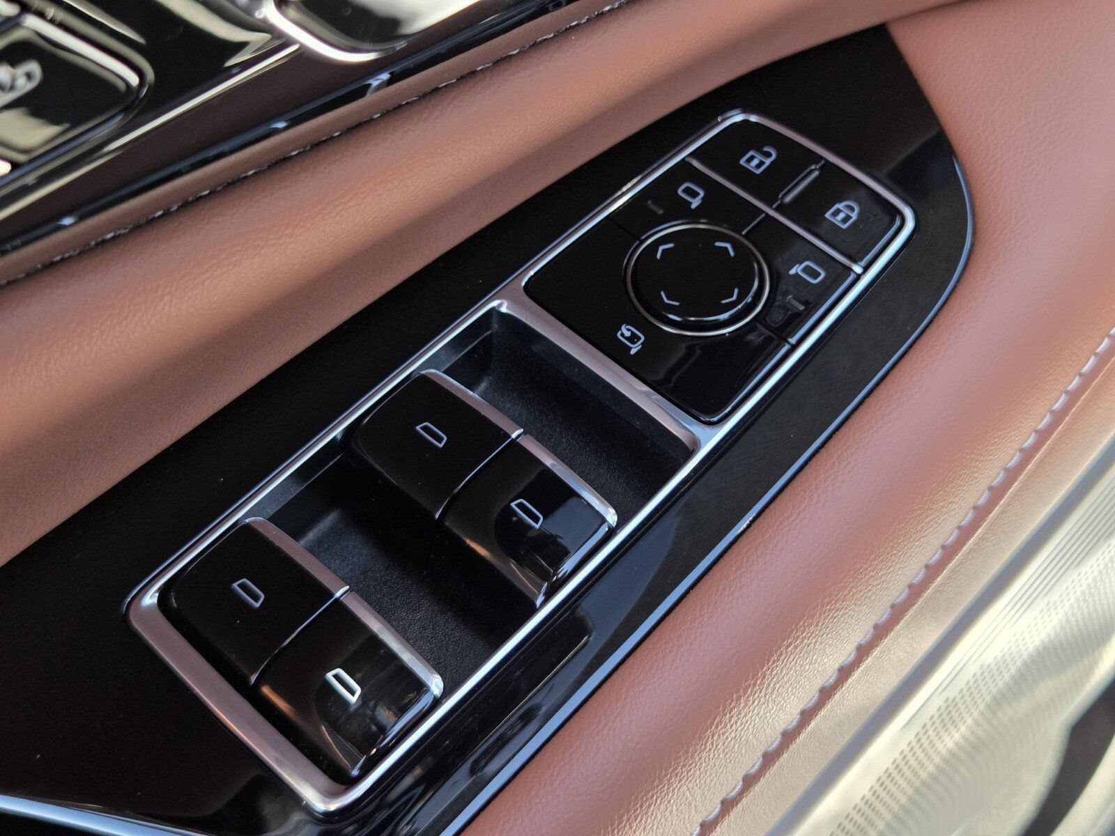 2026 Cadillac OPTIQ Premium Sport - Photo 19