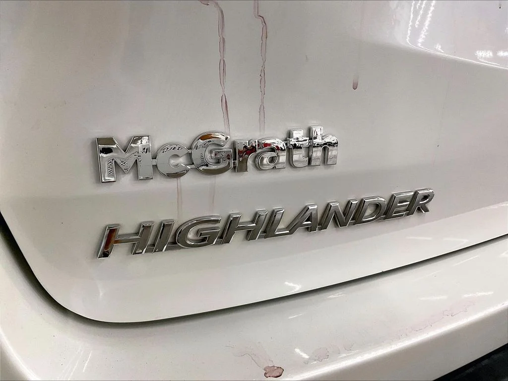 Certified Used 2019 White Toyota LE image 11