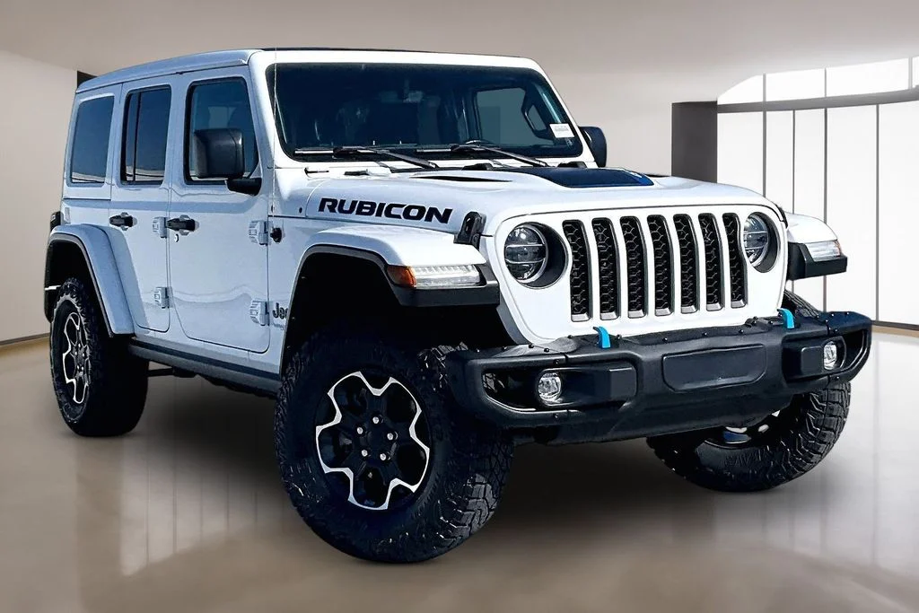 Used 2022 White Jeep Unlimited Rubicon 4xe image 3