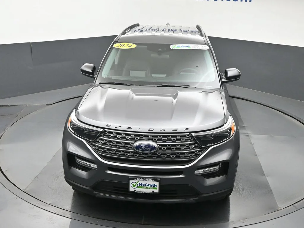 Used 2024 Gray Ford XLT image 27