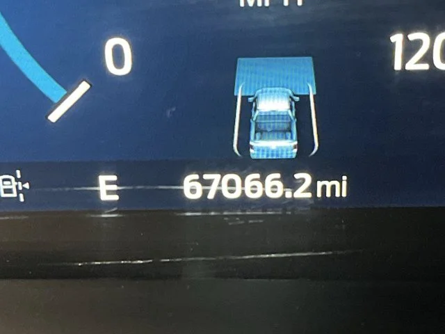 Used 2021 Gray Ford LARIAT image 18