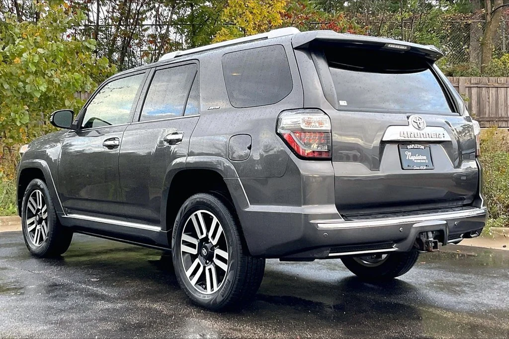 Used 2018 Gray Toyota Limited image 10