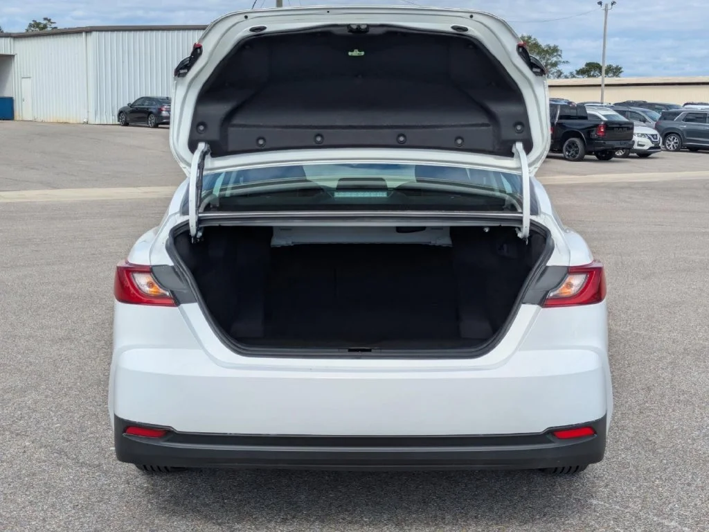 Used 2025 White Toyota LE image 9