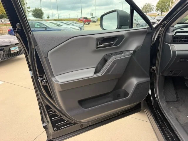 New 2026 Midnight Black Metallic Toyota XLE Premium image 10