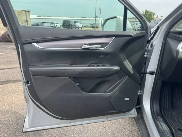 2017 Cadillac XT5 Luxury - Photo 9