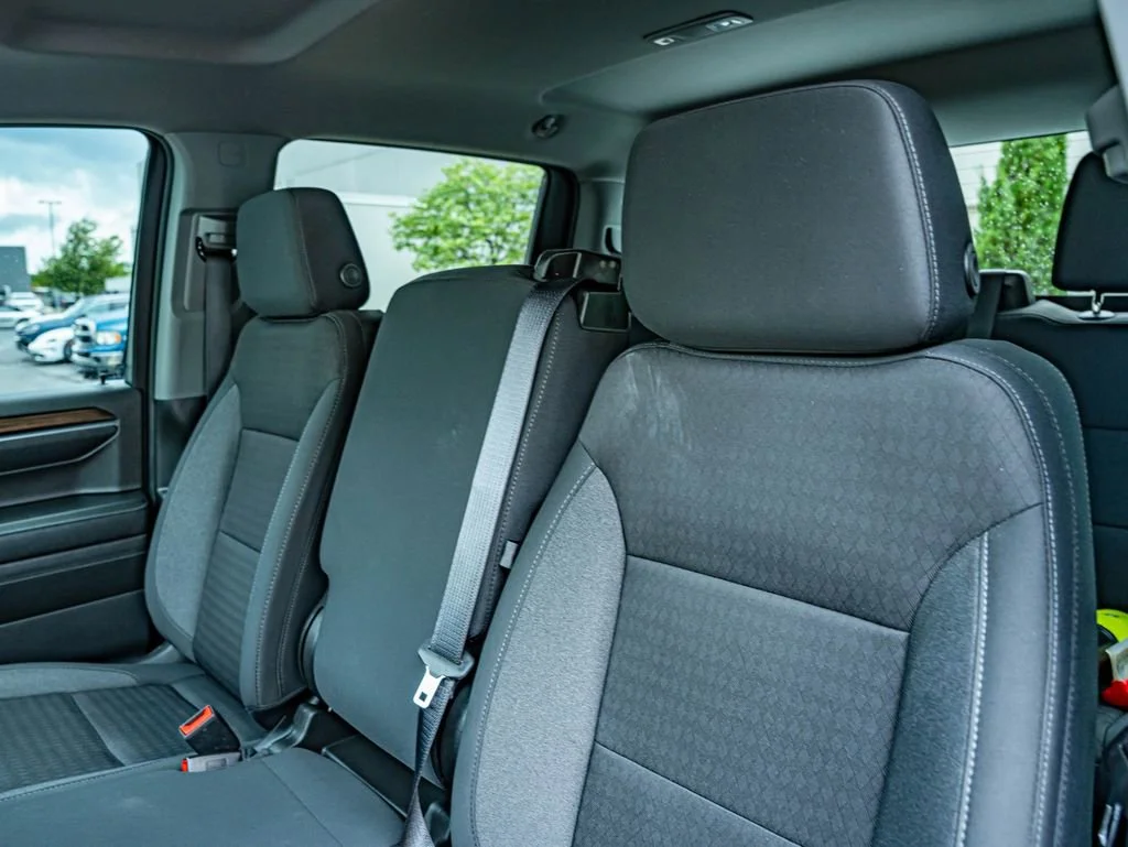 Used 2023 Summit White Chevrolet LT image 31