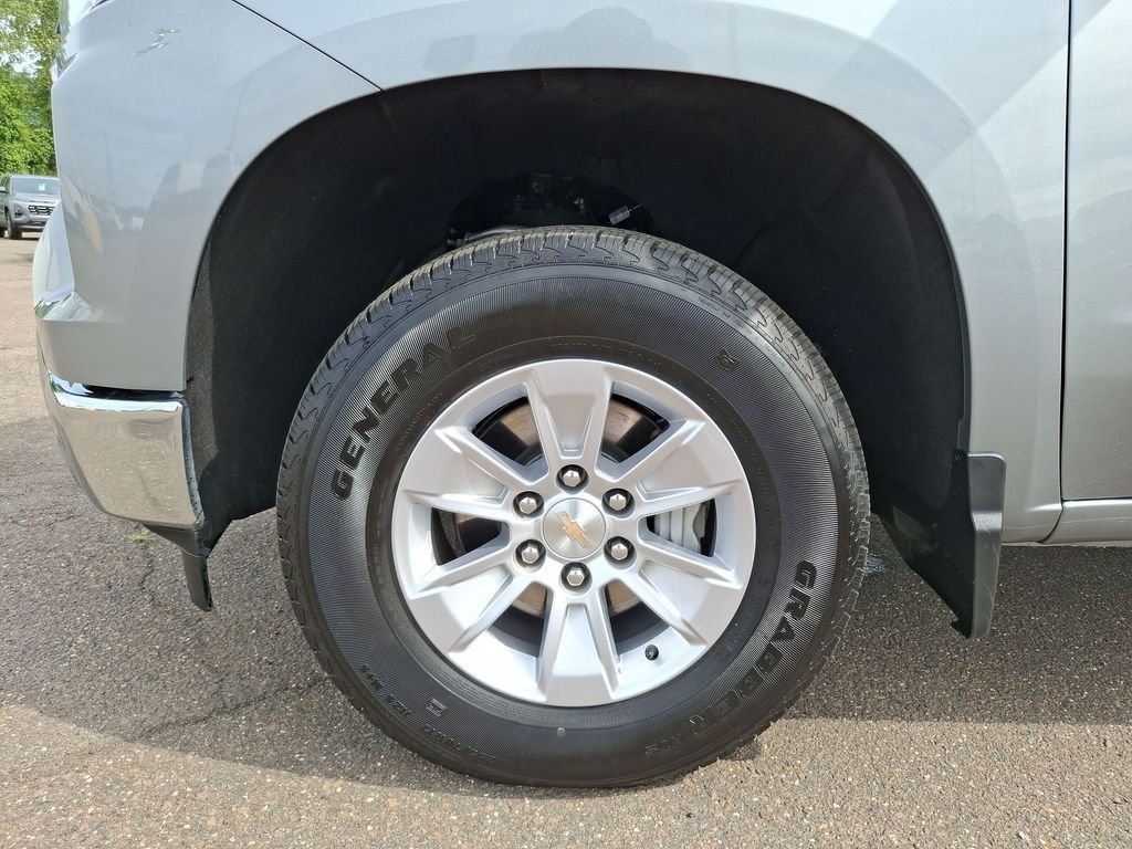 Used 2026 Gray Chevrolet LT image 18