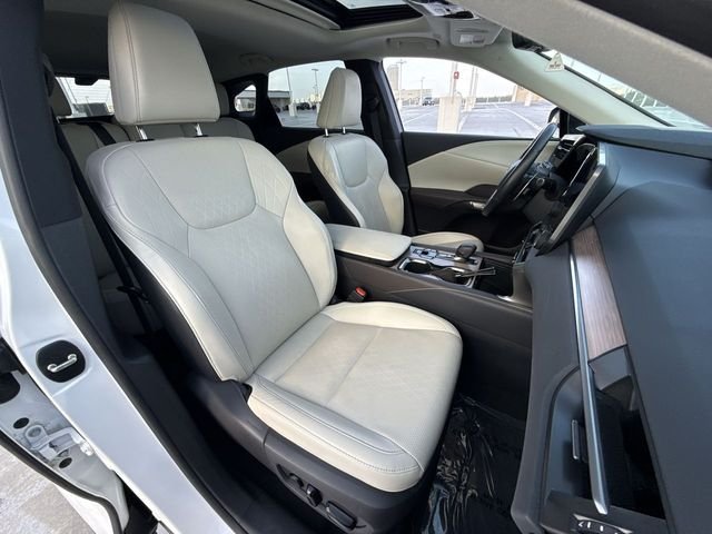 Certified Used 2024 EMINENT WHITE PEARL Lexus 350h Premium Plus image 26