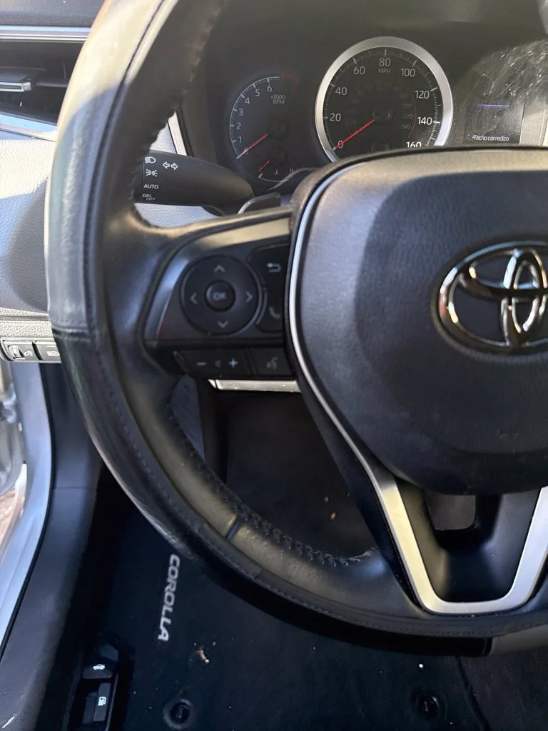 Used 2022 Silver Toyota SE image 13