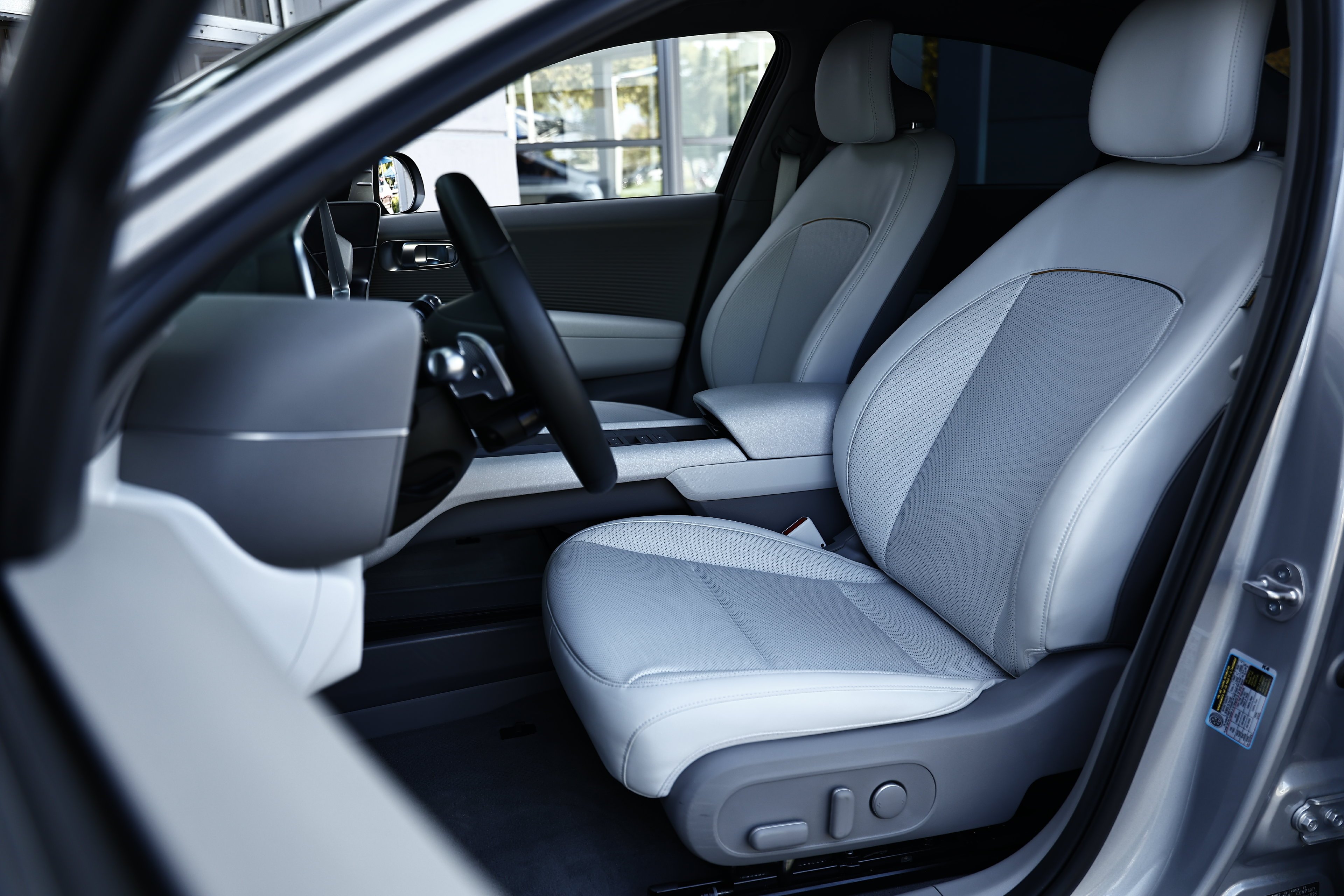 Used 2023 Curated Silver Hyundai SEL image 17