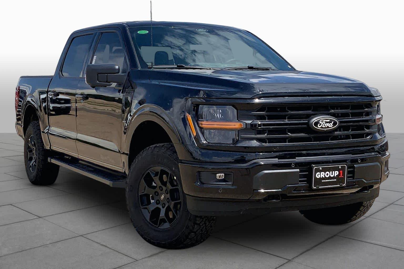 New 2026 Agate Black Metallic Ford XLT image 2