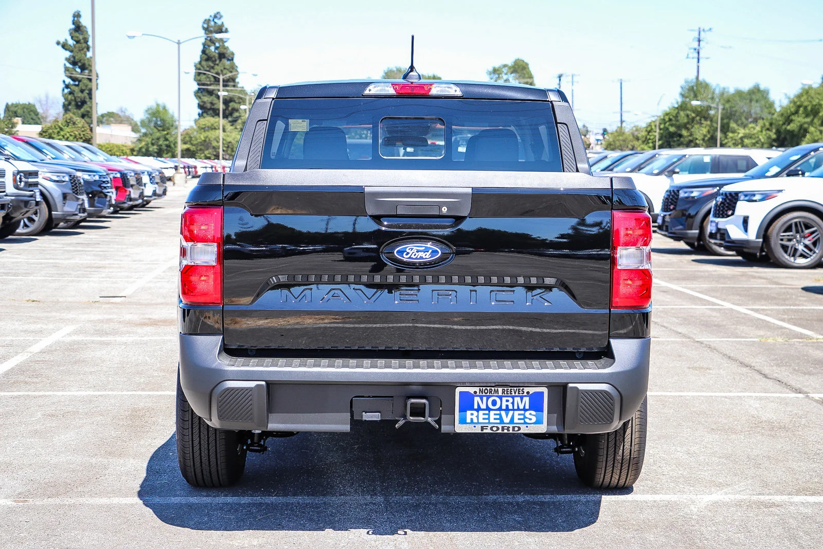 New 2026 Shadow Black Ford XLT image 7