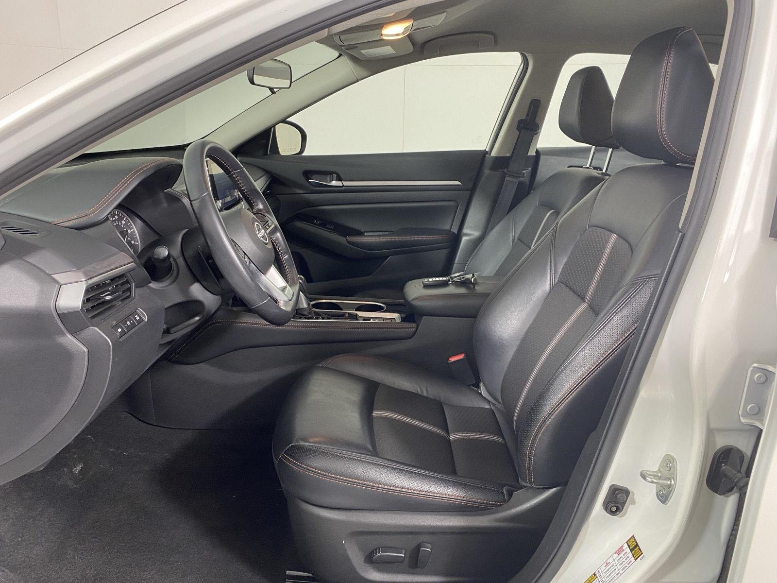 Used 2024 Pearl White Tricoat Nissan 2.5 SR image 12