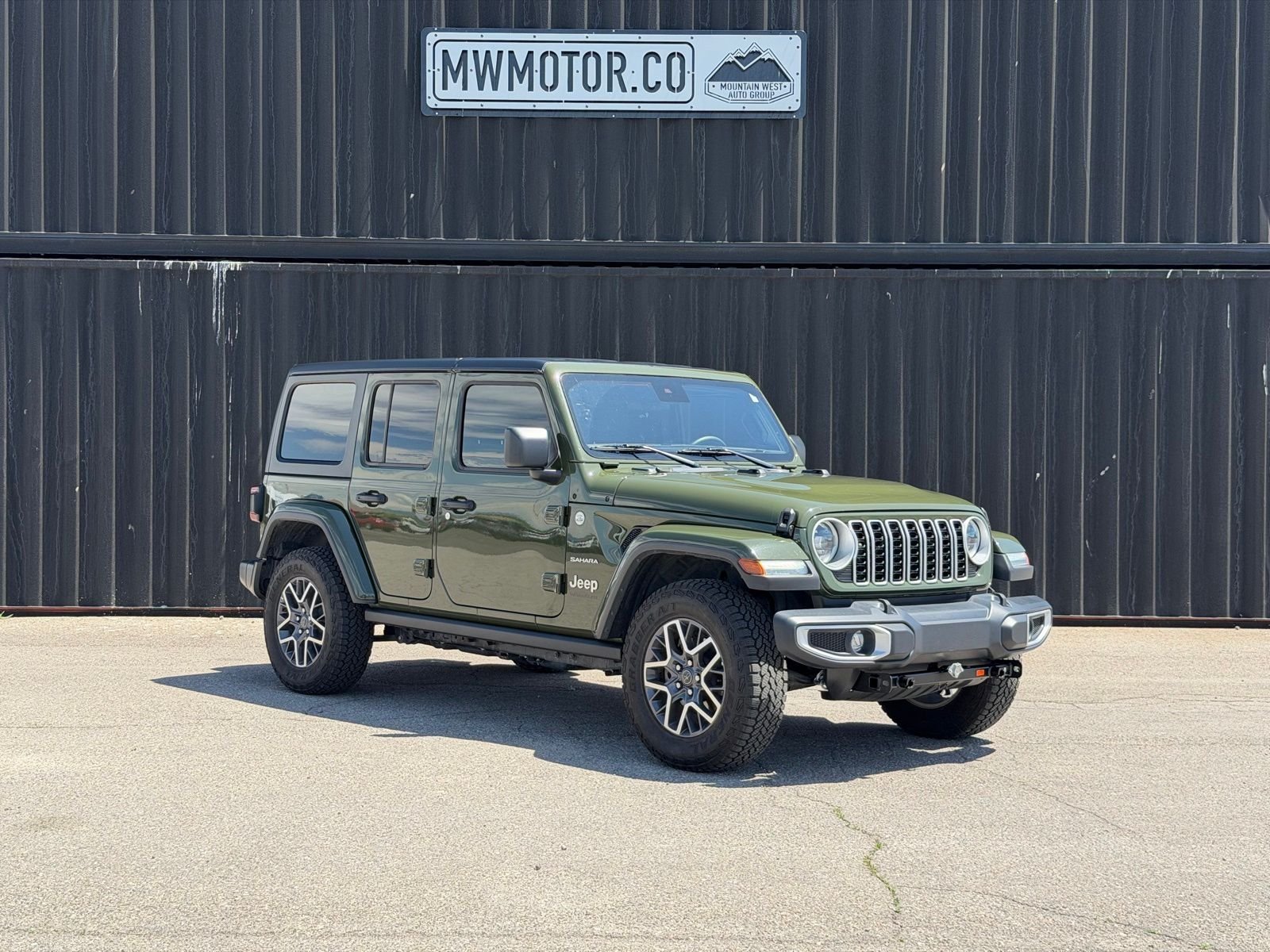 2024 Jeep Wrangler Sahara's photo
