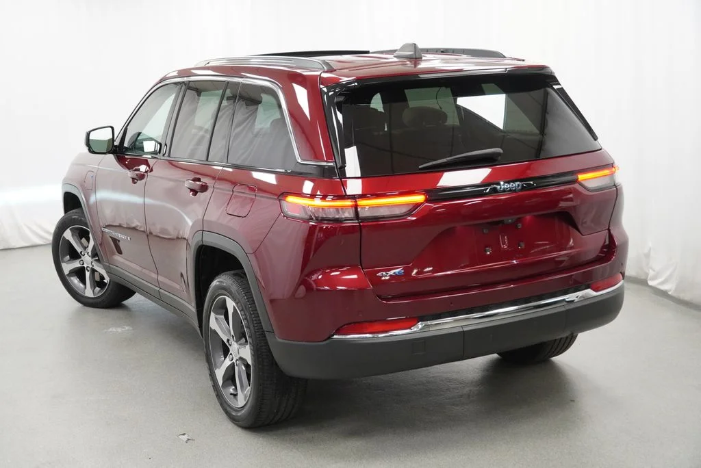 Used 2022 Red Jeep 4xe image 23