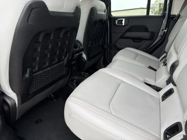 Used 2023 Gray Jeep Mojave image 15