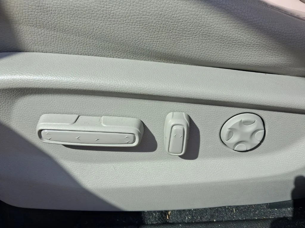 Used 2020 Gray Honda EX-L image 20