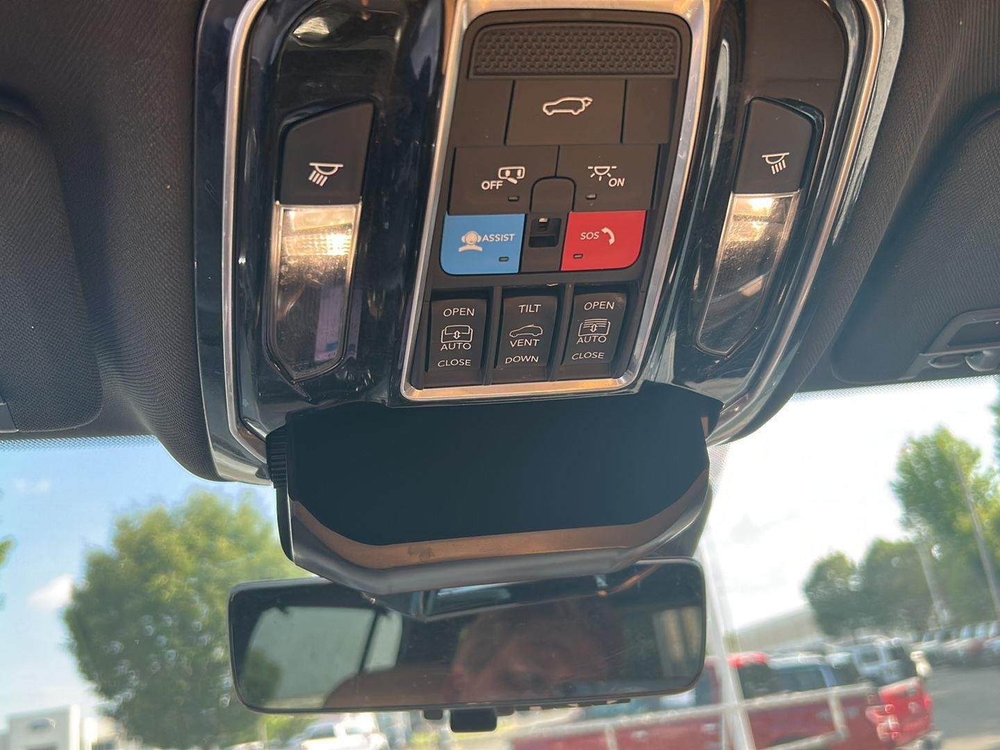 Used 2023 Bright White Clearcoat Jeep Summit image 15