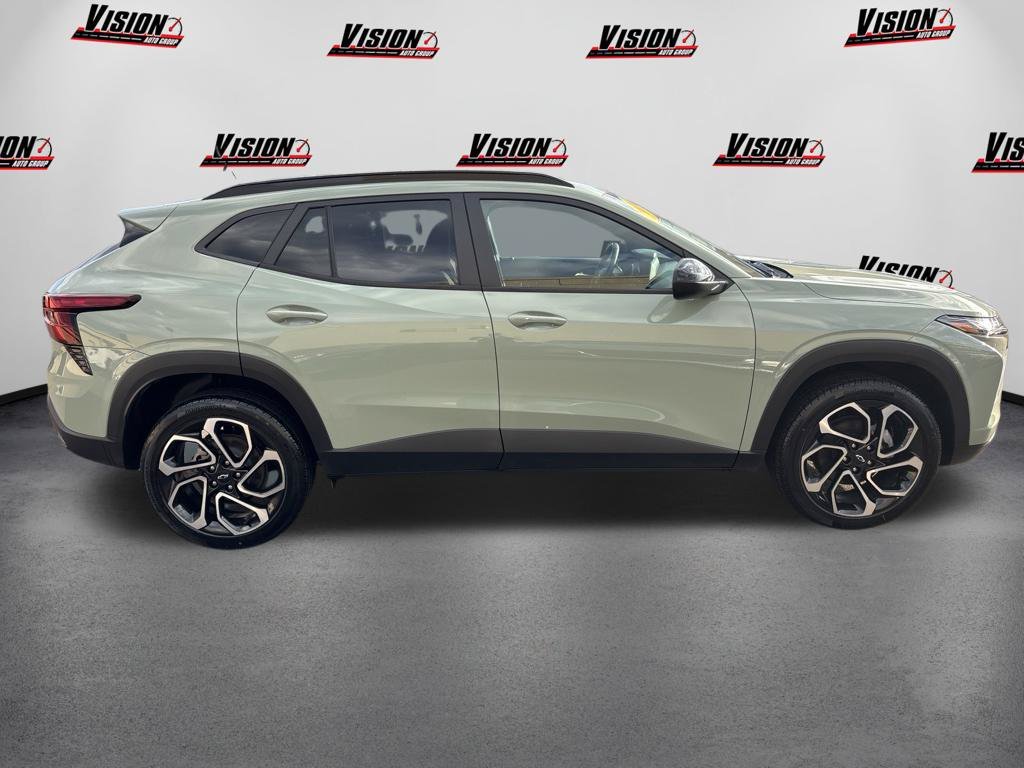 Used 2024 Green Chevrolet 2RS image 6
