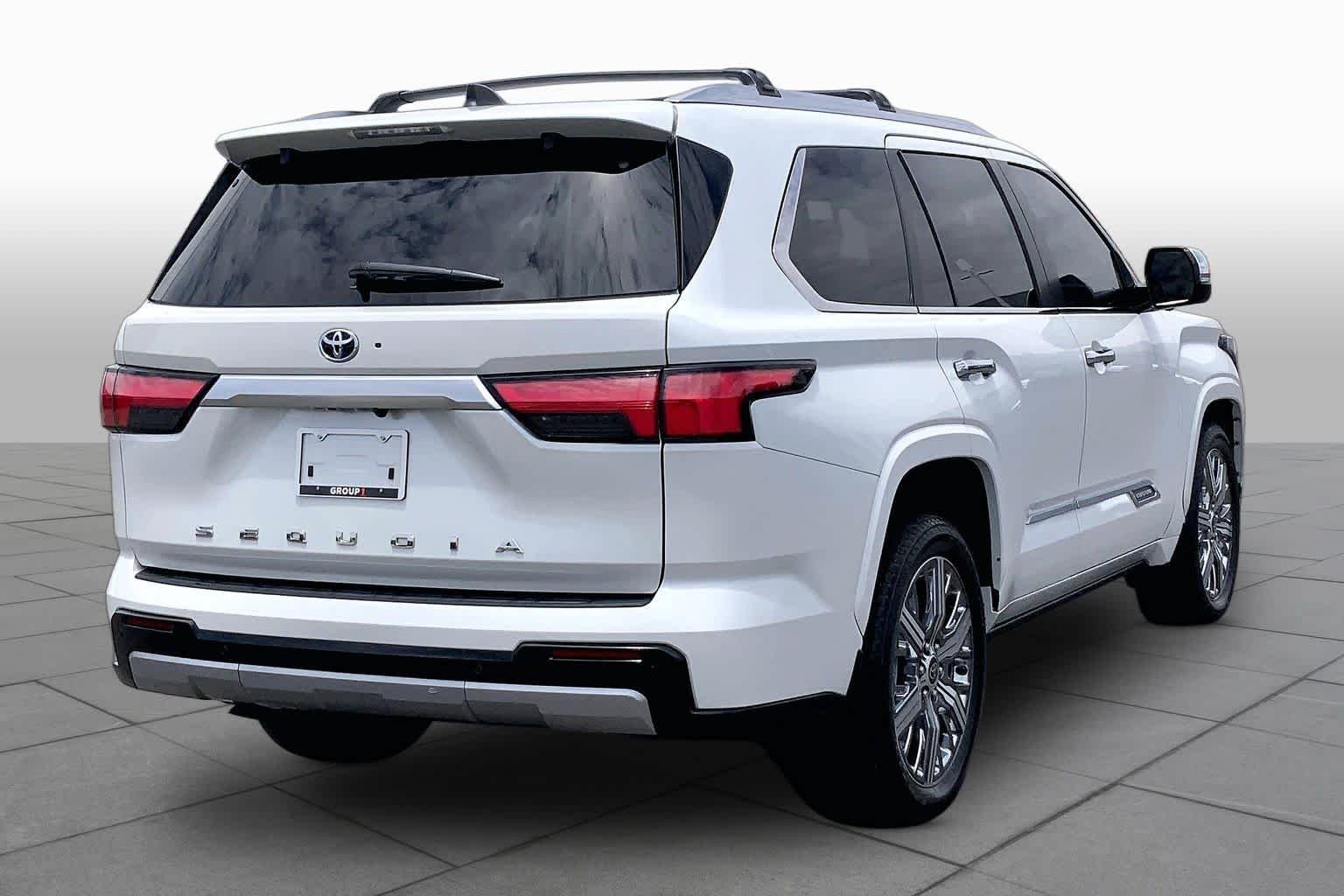 Used 2024 Wind Chill Pearl Toyota Capstone image 13