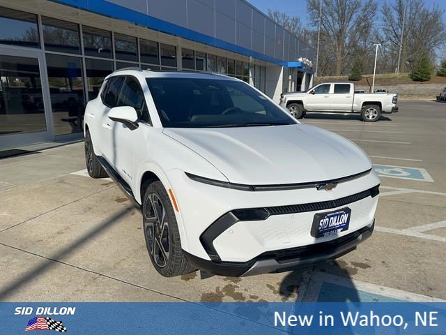 New 2026 Summit White Chevrolet LT image 7