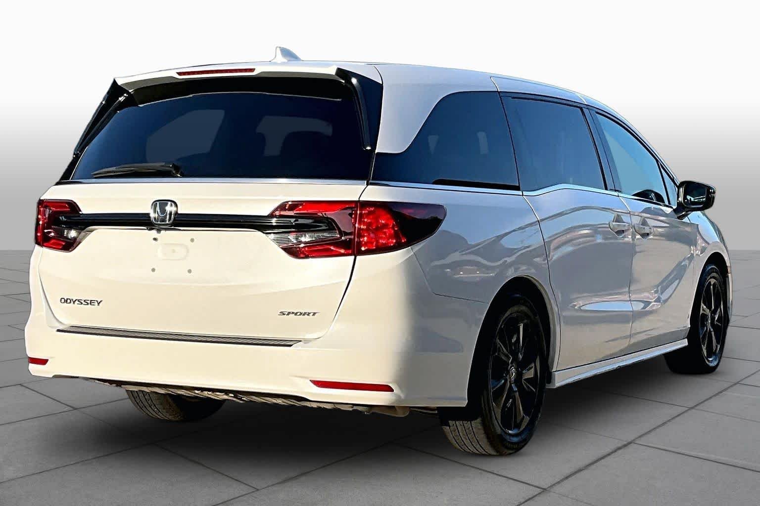 Used 2023 Platinum White Pearl Honda Sport image 13