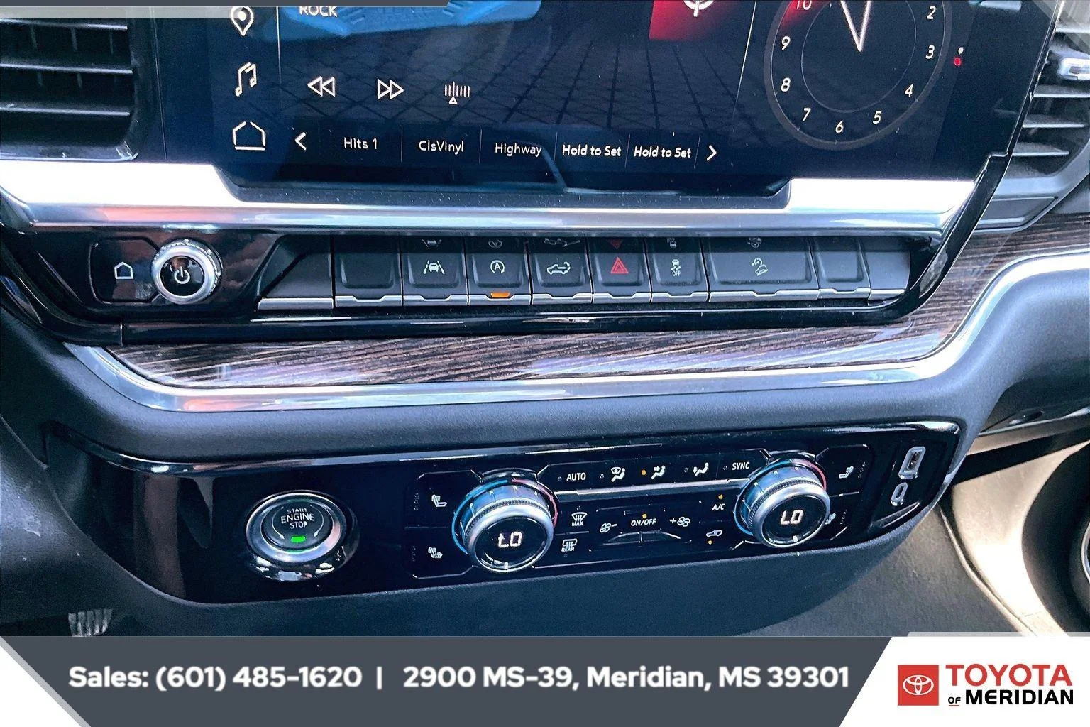 Used 2024 Sterling Metallic GMC Elevation image 21