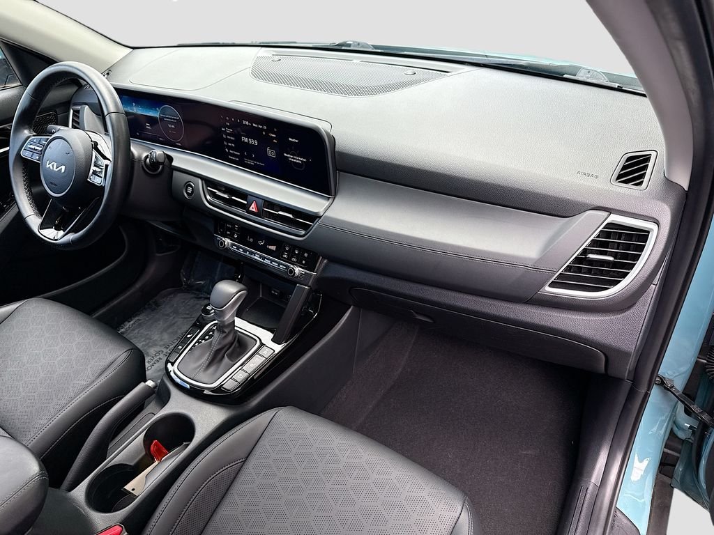 Used 2024 Pluton Blue Kia EX image 30