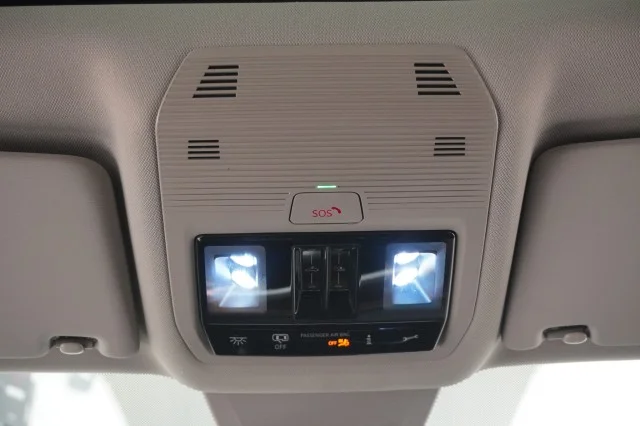 2025 Volkswagen Atlas SE w/Tech - Photo 25