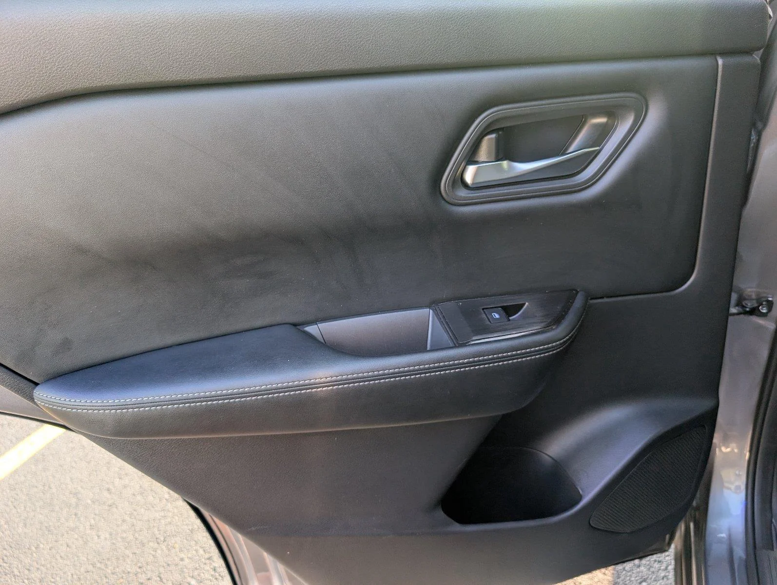 Used 2025 Gun Metallic Nissan SV image 35