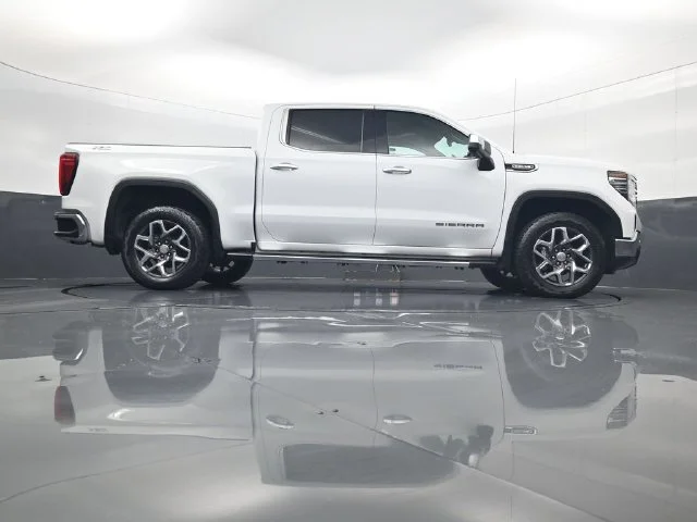 Certified Used 2023 White GMC SLT image 24