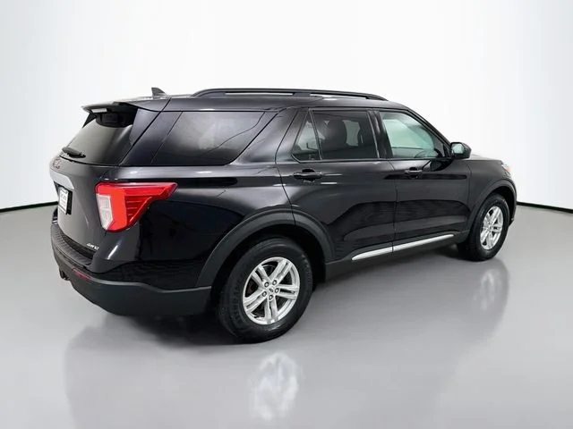 Used 2021 Black Ford XLT image 7