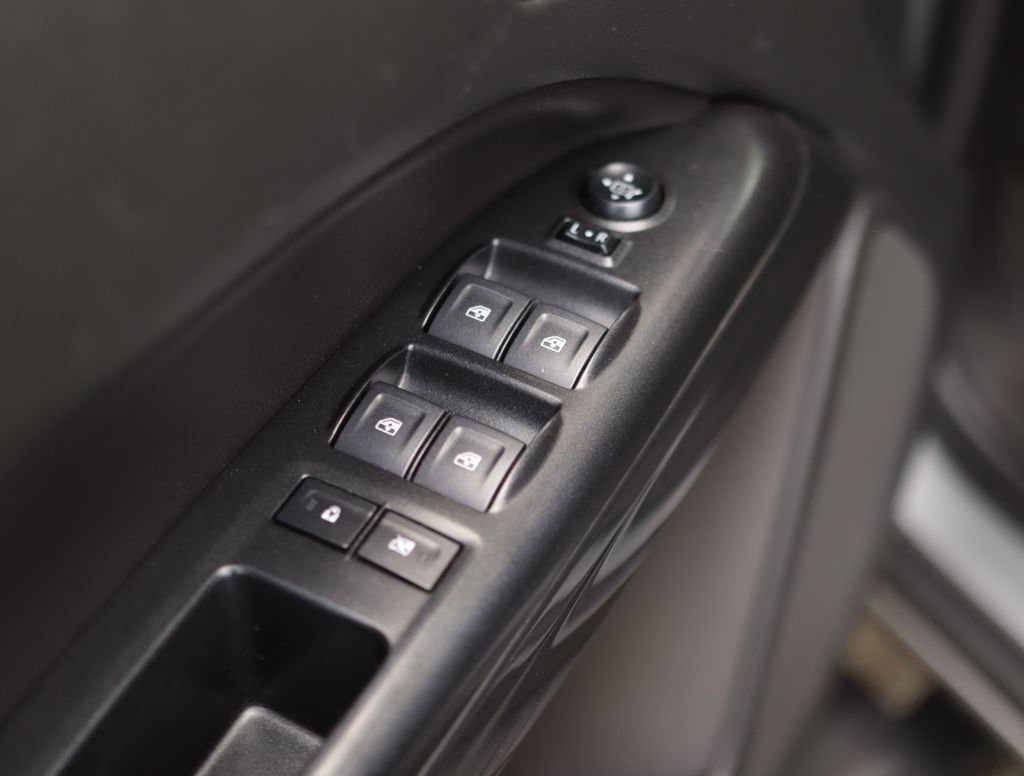 Used 2022 Satin Steel Metallic GMC AT4 - Leather image 25