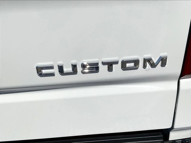 New 2026 Summit White Chevrolet Custom image 10