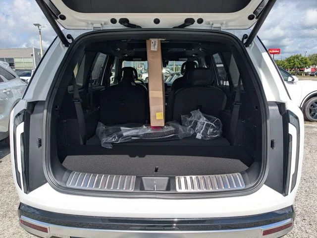 New 2027 Glacial White Pearl Kia X-Pro SX Prestige image 11