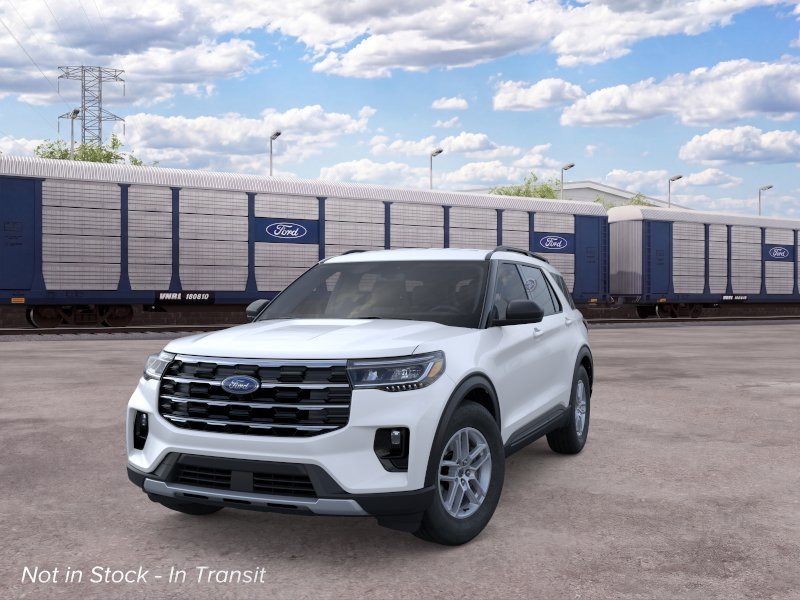 New 2026 Star White Metallic Tri-Coat Ford Active image 2