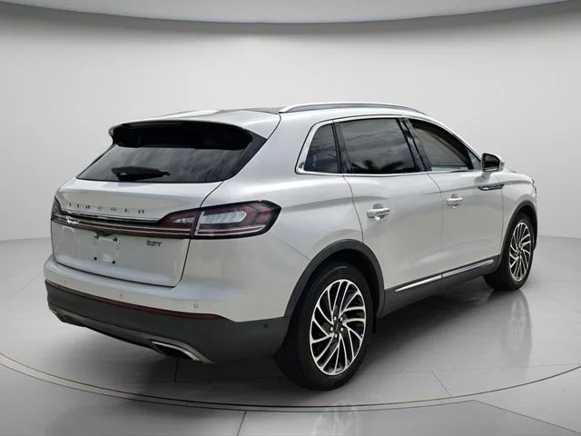 Used 2019 White Lincoln Reserve image 7