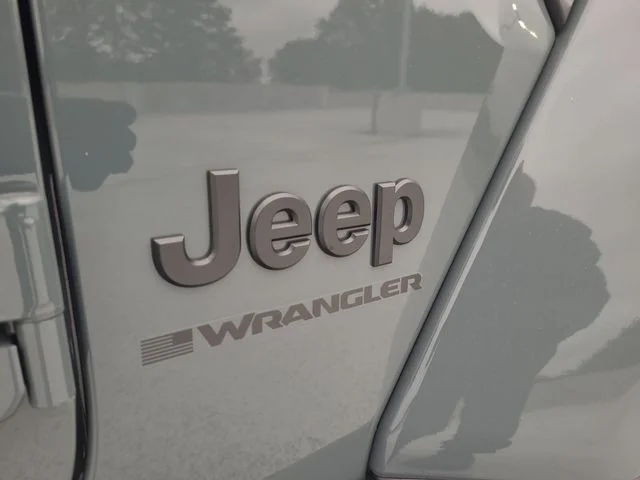 2026 Jeep Wrangler 4-Door Sahara - Photo 23